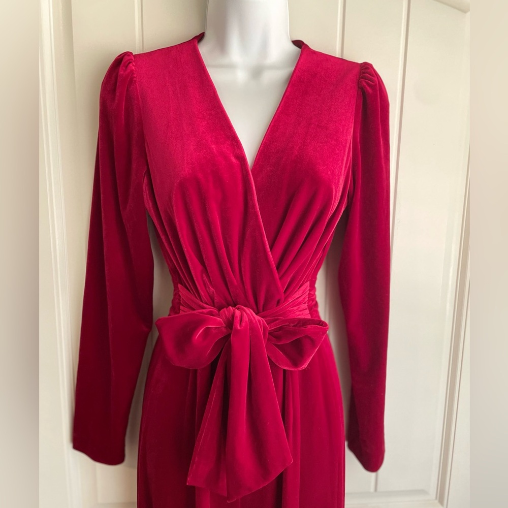 Antonio Melani Crimson Red Crushed Miranda Bow-Tie Velvet Jumpsuit Romper Sz 4